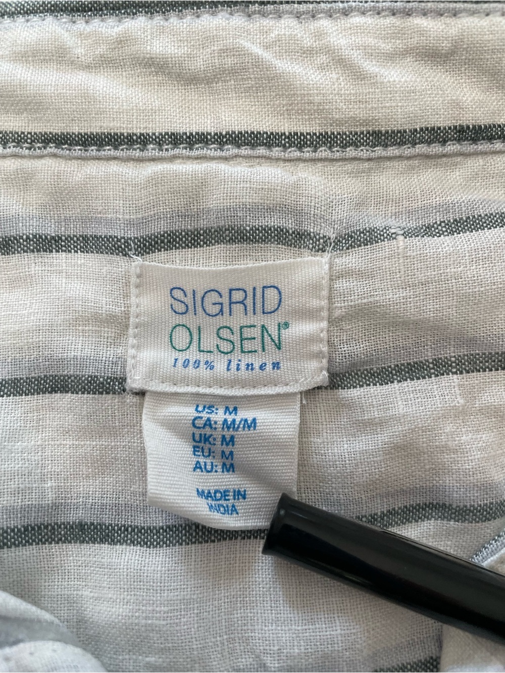 Sigrid Olsen 100% Linen Medium Button Down Shirt Roll Tab Sleeves Button Accent - Picture 7 of 8
